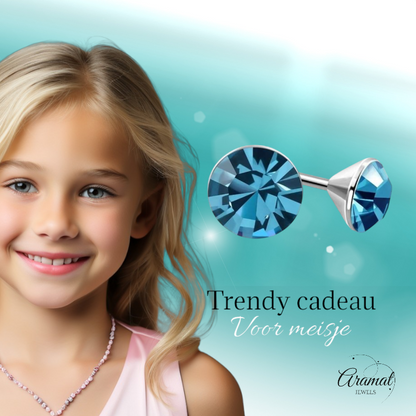 Boucles d'oreilles en acier et cristal avec pierre bleu saphir – Couleur argent – ​​3 mm