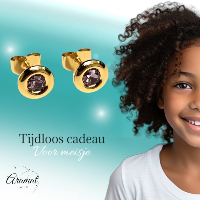 Oorbellen – RVS Goudkleurig met Roze Kristal (8mm) - Aramat Jewels - Oorbellen - cadeautip