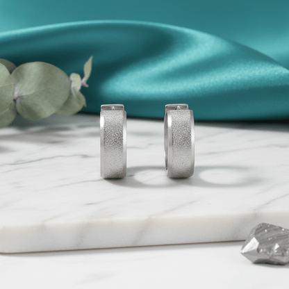 Oorringen – Huggie RVS 20mm Sandblasted Zilverkleur - Aramat Jewels - Oorringen - cadeautip