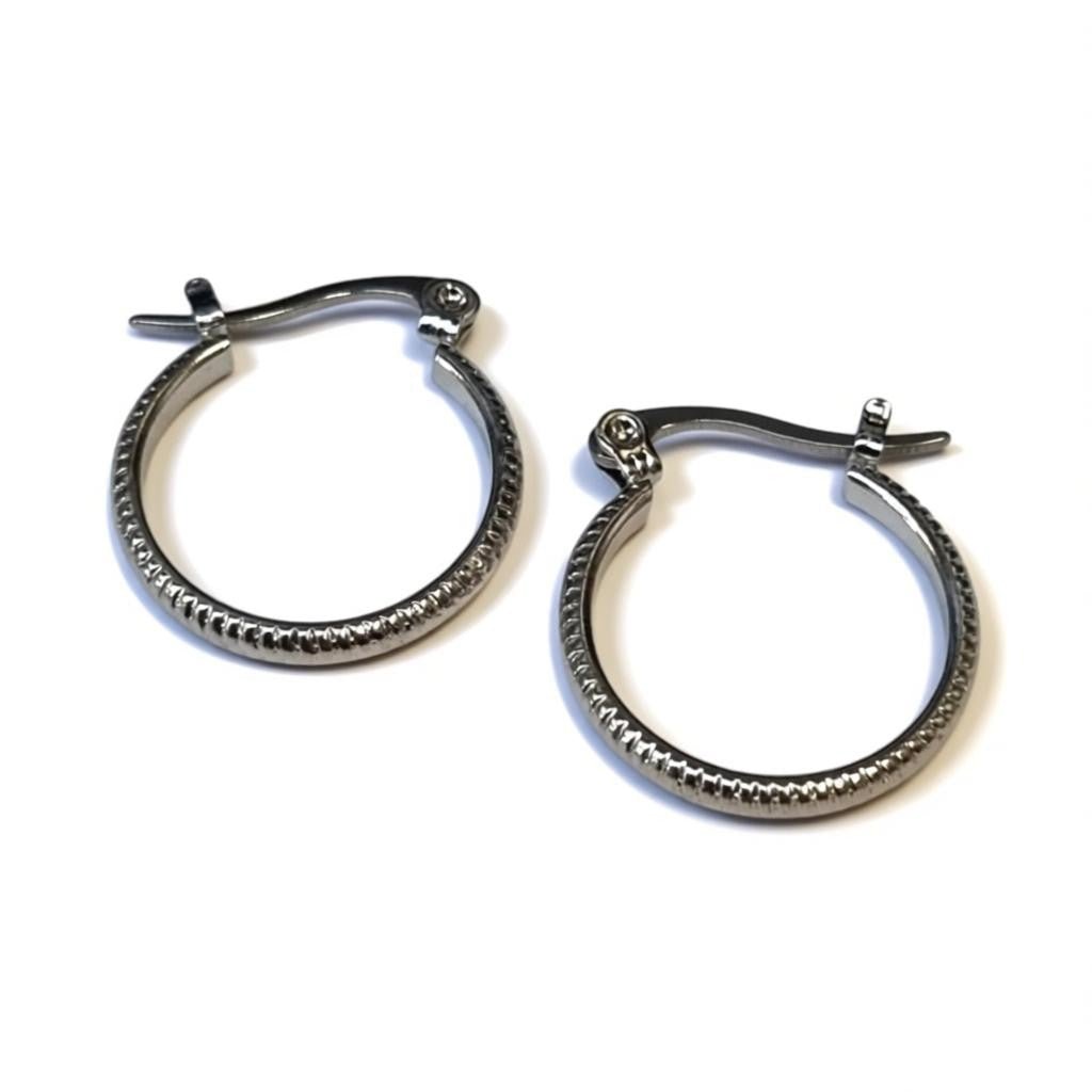 stalen-gestreepte-oorringetjes