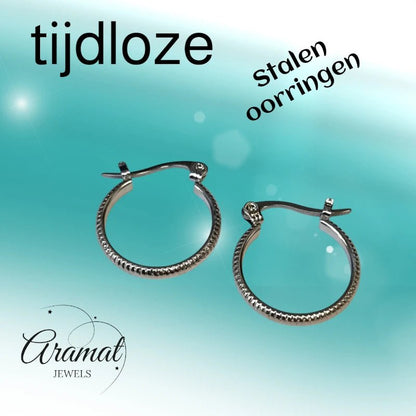 Oorringen – RVS Zilverkleur met Streepjes (18mm) - Aramat Jewels - Oorringen - cadeautip