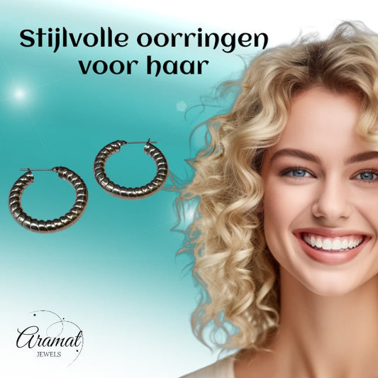 Oorringen – Staal Hol Streep Motief Zilverkleurig (30mm) - Aramat Jewels - Oorringen - cadeautip