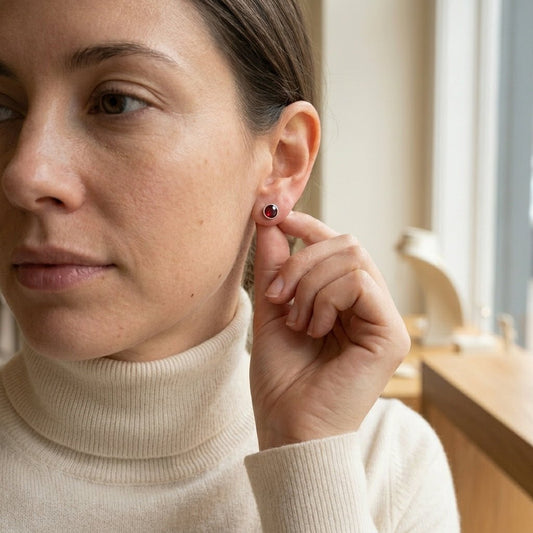 Oorstekers – Staal Kristal Rood Zilverkleur (5mm) - Aramat Jewels - Oorbellen - cadeautip