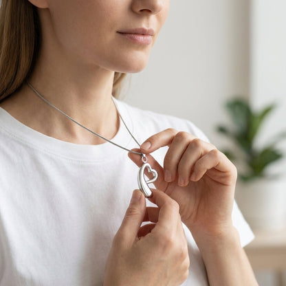 Open hart ashanger – rouwsieraad van staal - Aramat Jewels - Gedenkhangers - cadeautip