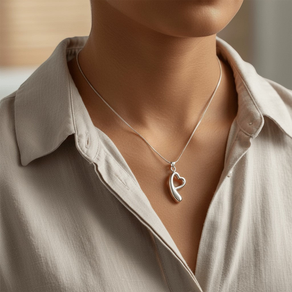 Open hart ashanger – rouwsieraad van staal - Aramat Jewels - Gedenkhangers - cadeautip