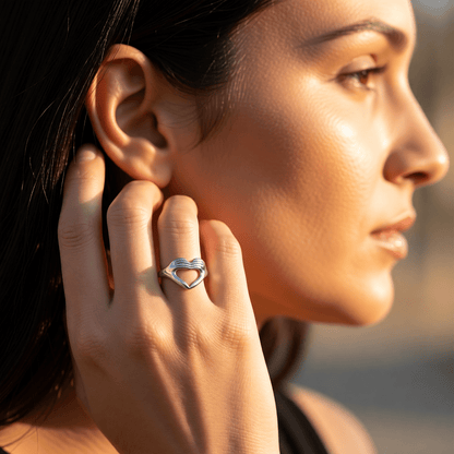 Open Ring RVS Hart met Handen Symbool (14 mm Breed) - Aramat Jewels - Ringen - cadeautip