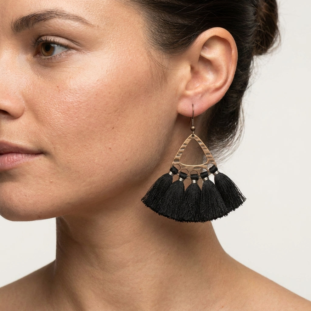 Boho Oorhangers met Kwastjes – Zwart 55x30mm