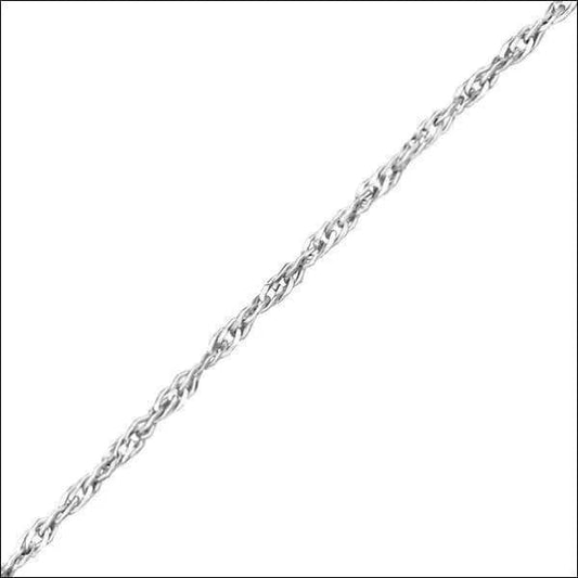 Een zilveren ketting met een draaiend ontwerp