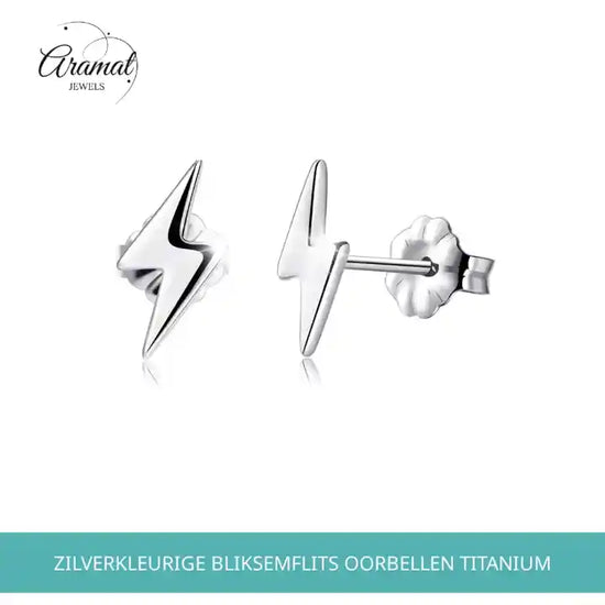Zilverkleurige Bliksemflits Oorbellen Titanium by@Outfy