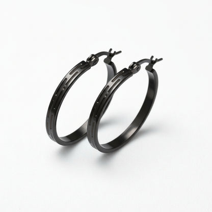 Zwarte RVS Oorringen met Streepjes Motief - 30 mm