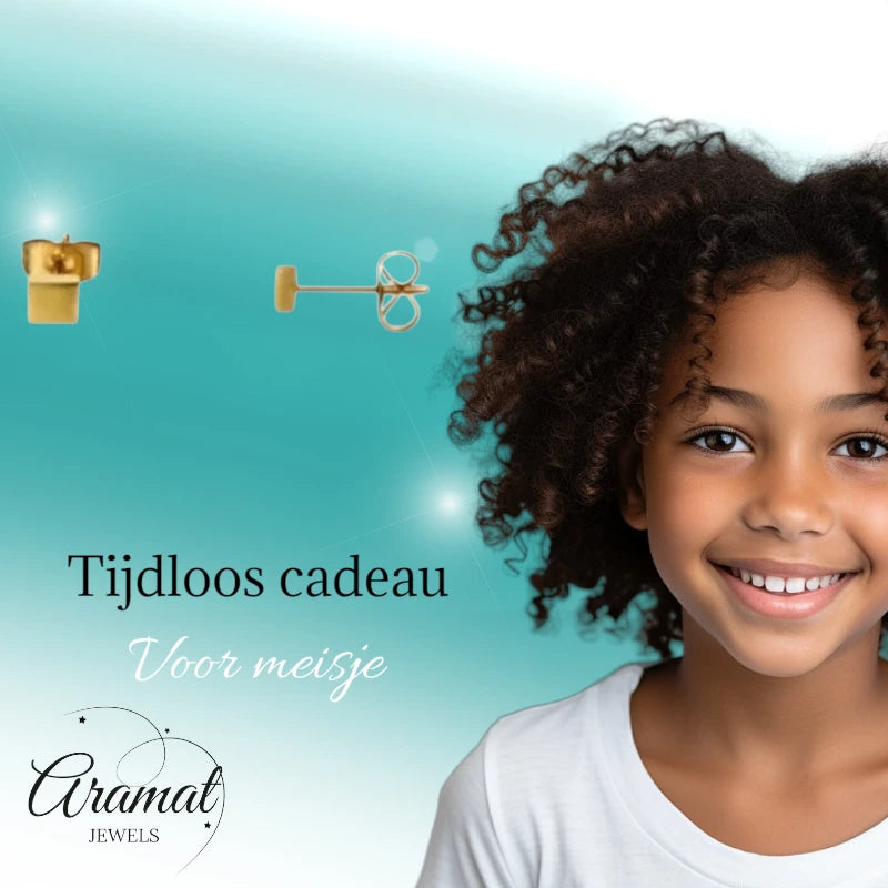 Oorstekers – Staal Vierkant Goudkleurig (3mm)