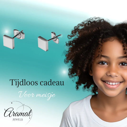 Boucles d'oreilles puces – Acier carré couleur argent (6 mm)