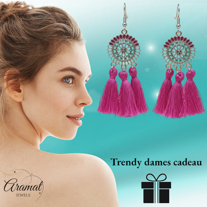 Boucles d'oreilles à pompons style bohème violettes