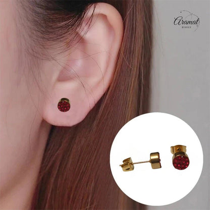 Rode kristallen oorstekers 6 mm – goudkleurig - oor3103 - Oorbellen kopen# - 6mm - alles - cadeau