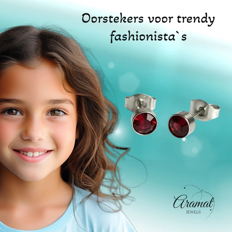 Oorstekers – Staal Kristal Rood Zilverkleur (5mm)