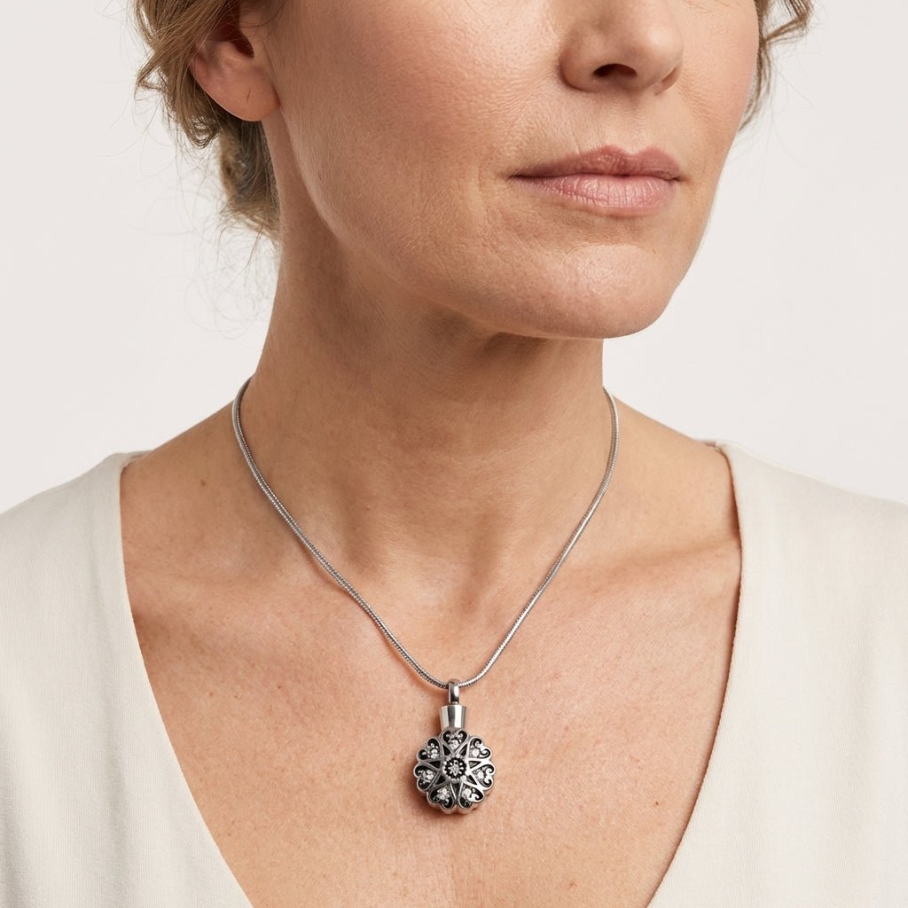 Ronde Keltische ashanger staal met zirkonia - Aramat Jewels - Gedenkhangers - cadeautip