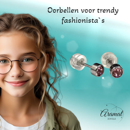 Oorknopjes – RVS 4mm met Roze Zirkonia