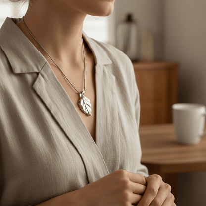 RVS Ashanger Blaadje - Zilverkleurig - Aramat Jewels - Gedenkhangers - cadeautip