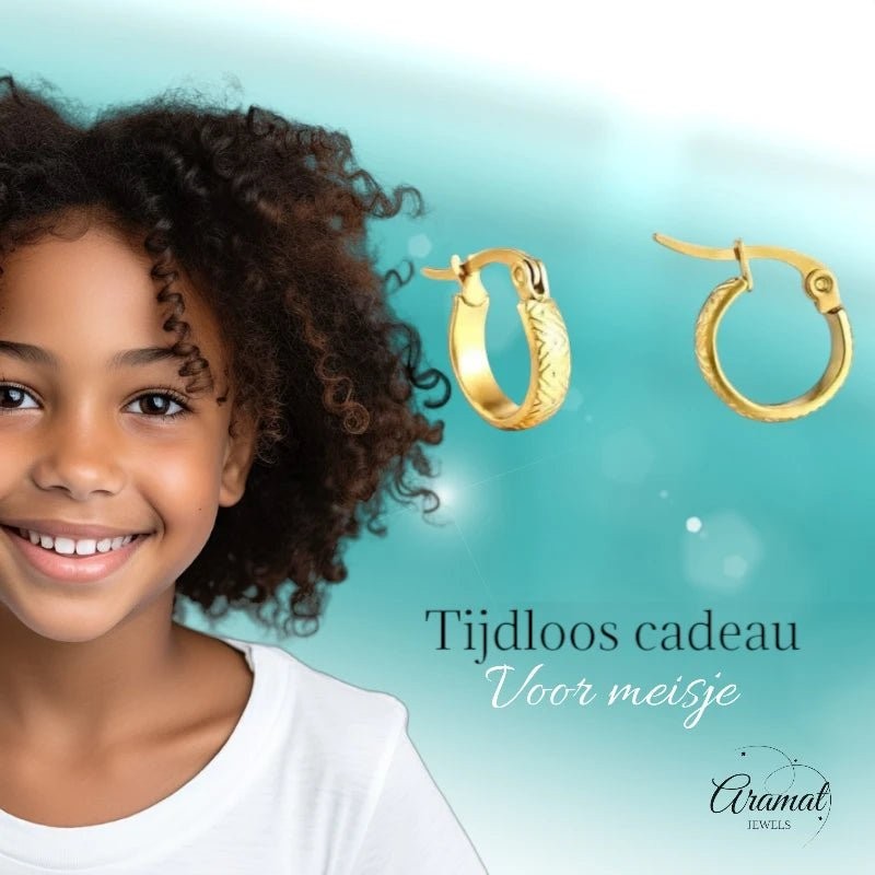 RVS Goudkleurige Oorringetjes 10mm - zigzag motief - oor846 - Oorringen kopen