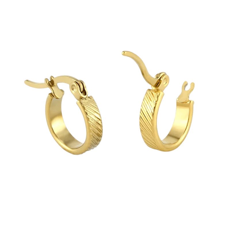 RVS Goudkleurige Oorringetjes - Stijlvol & Klein - oor4782 - fg - Oorringen kopen