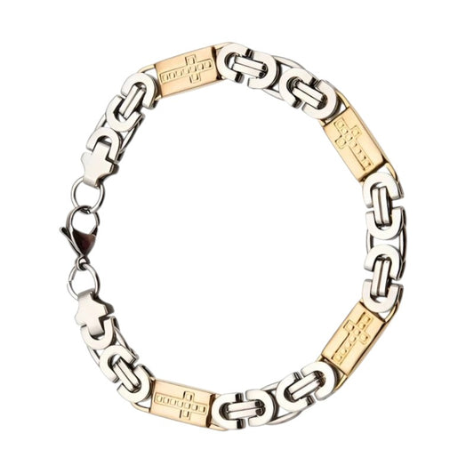 Een armband met tweekleurige gouden en zilveren schakels
