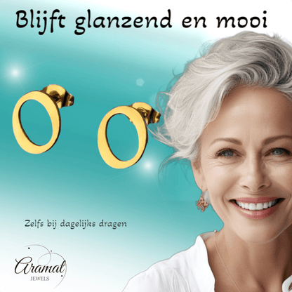 RVS letter O oorstekers goudkleurig - Aramat Jewels - Oorbellen - cadeautip