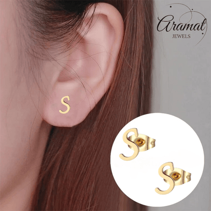 RVS Oorbellen Letter S – Goudkleurig – 10 mm - Aramat Jewels - Oorbellen - cadeautip