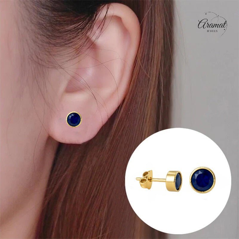 RVS oorbellen met donkerblauwe zirkonia – 6 mm - oor2763 - XE71670 - Oorbellen kopen# - 6mm - alles - blauw