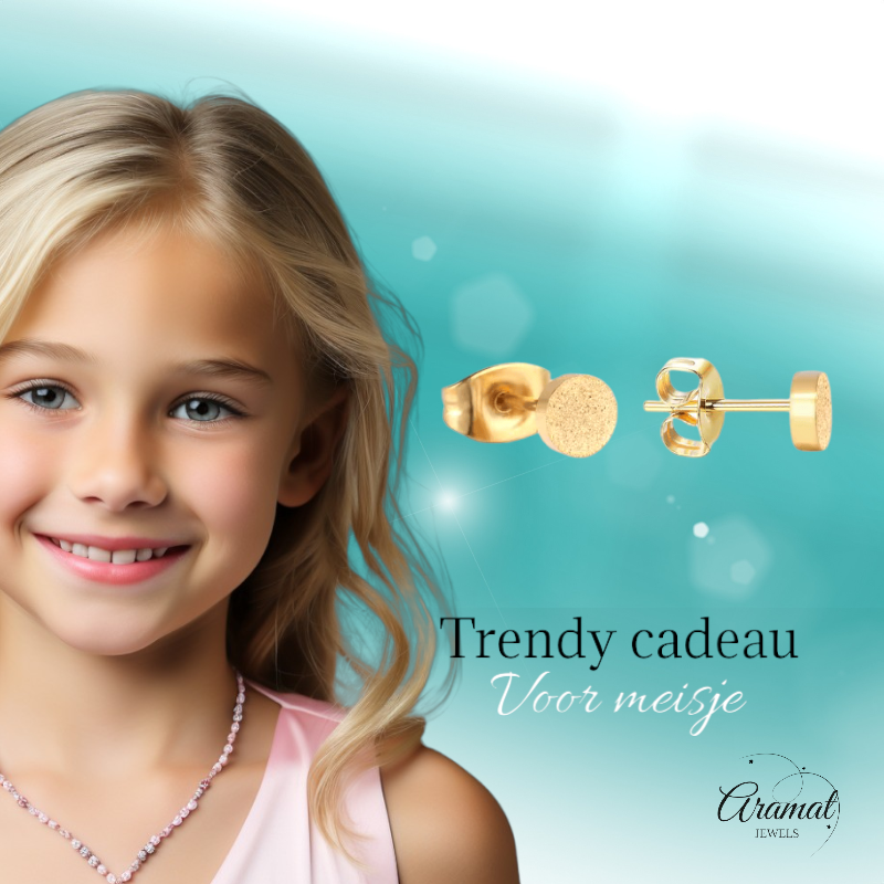 Boucles d'oreilles puces rondes couleur or mat 5 mm