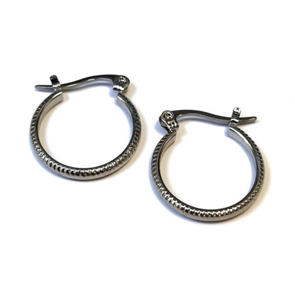 stalen-gestreepte-oorringetjes