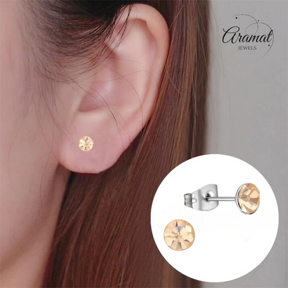 Boucles d'oreilles en acier et cristal avec pierre couleur champagne – Couleur argent – ​​5 mm