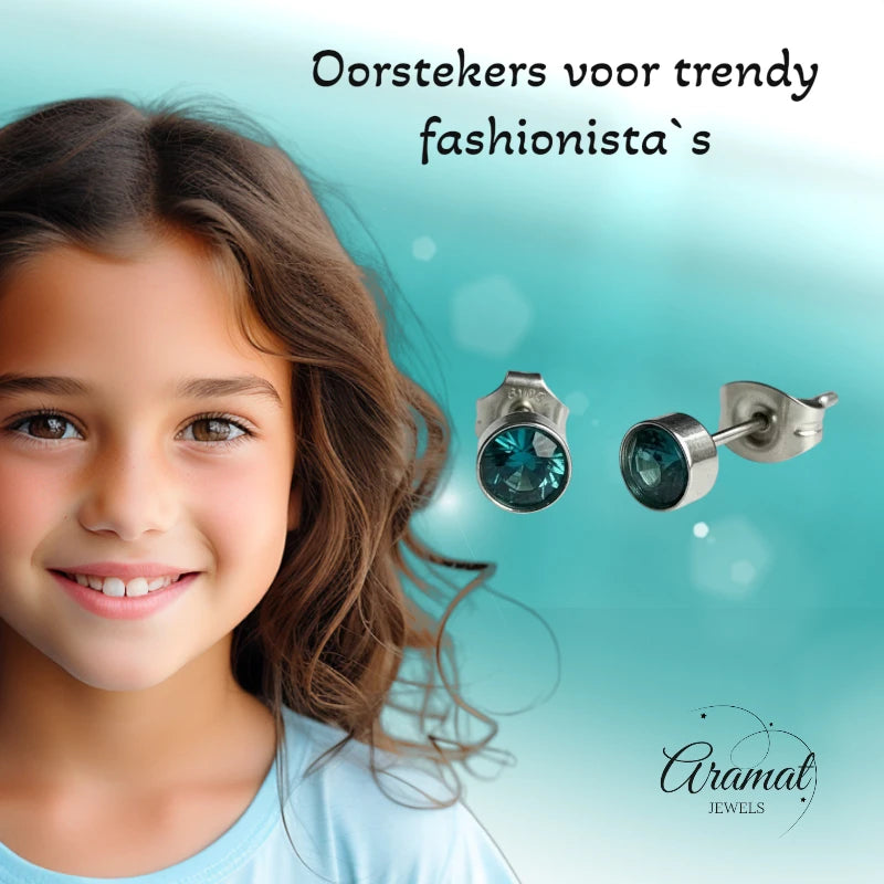 Oorstekers – Staal Kristal Zeeblauw Zilverkleur (5mm)