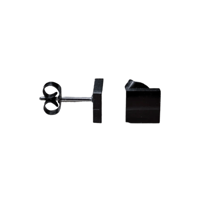 Een paar oorbellen van zwart metaal