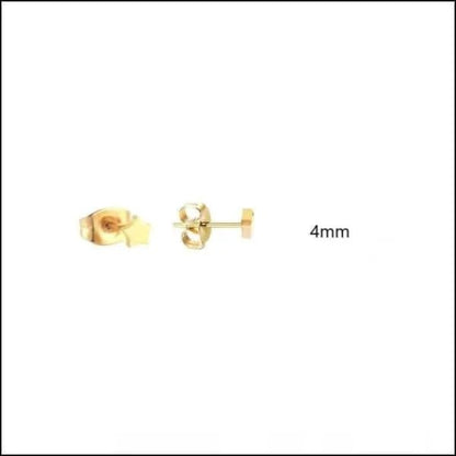 Een paar gouden oorbellen