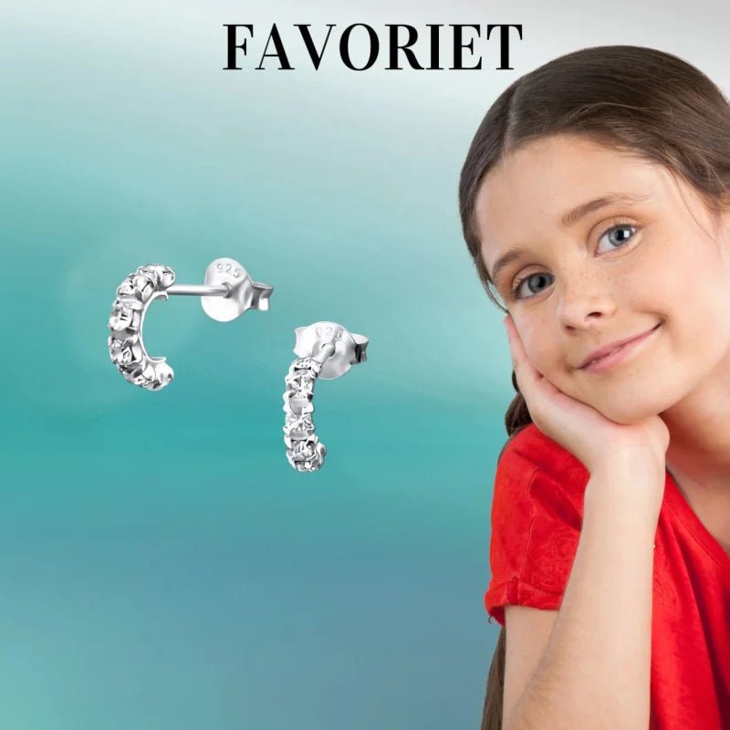 Zilveren kristallen oorbellen.