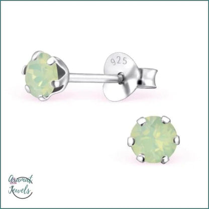 Sterling zilveren oorbellen met groene kristallen