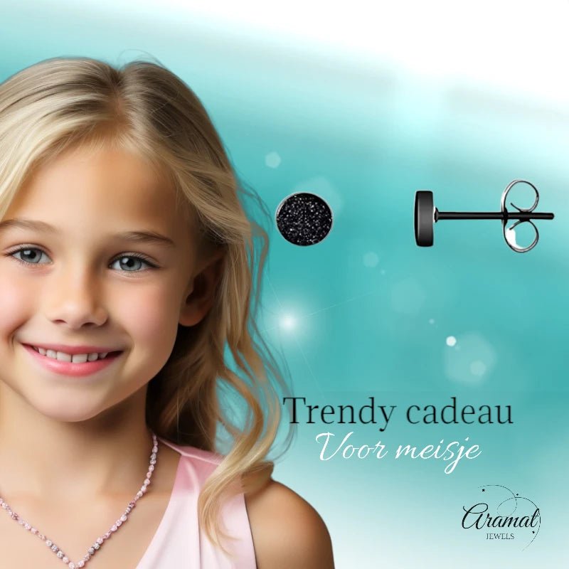 Stoere Zwarte Oorbellen Sandblast - 5mm RVS Mat - oor6204 - tm - Oorbellen kopen# - 5mm - alles - cadeau