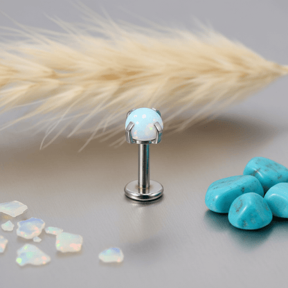 Tragus Helix Piercing – Blauw Opaal – 6mm Staafje - Aramat Jewels - Piercings - cadeautip