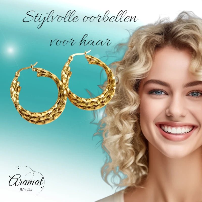 Triple Gedraaide Goudkleurige Oorringen - Statement Look - oor6280 - 538784 - Oorringen kopen# - 30mm - alles - cadeau