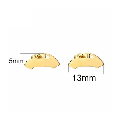 Een paar vergulde oorbellen