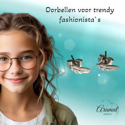 Boucles d'oreilles clous en acier, motif plumes, couleur argent – ​​9 x 3 mm