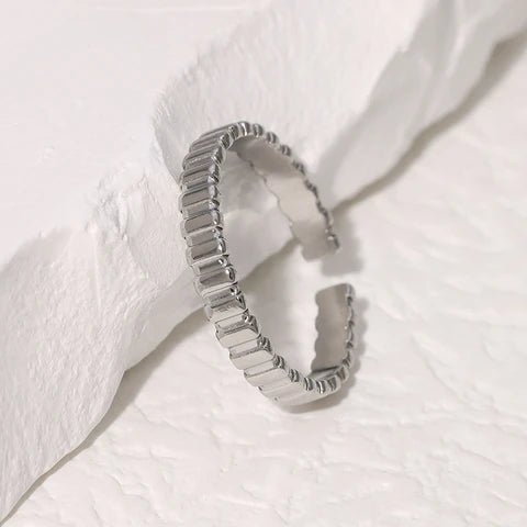 Verstelbare RVS Ring met Blokjes Motief - 3mm Breed - Aramat Jewels - Ringen - cadeautip