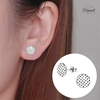 Witte stippel oorstekers met zwart – 10 mm - oor4918 - 40434 - Oorbellen kopen# - 10mm - acryl - alles