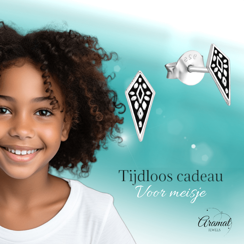 Zilveren Bali Oorbellen - Puntig Geoxideerd - oor844 - 35408 - Oorbellen kopen# - 925 Zilver - 9mm