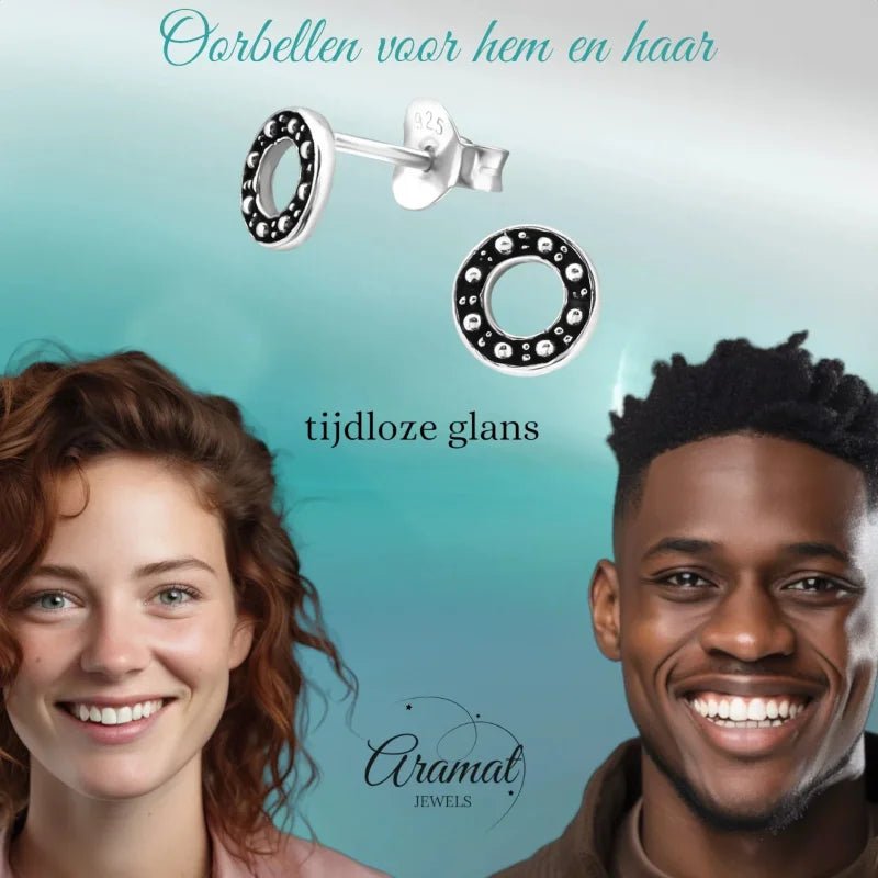 Ronde oorbellen.