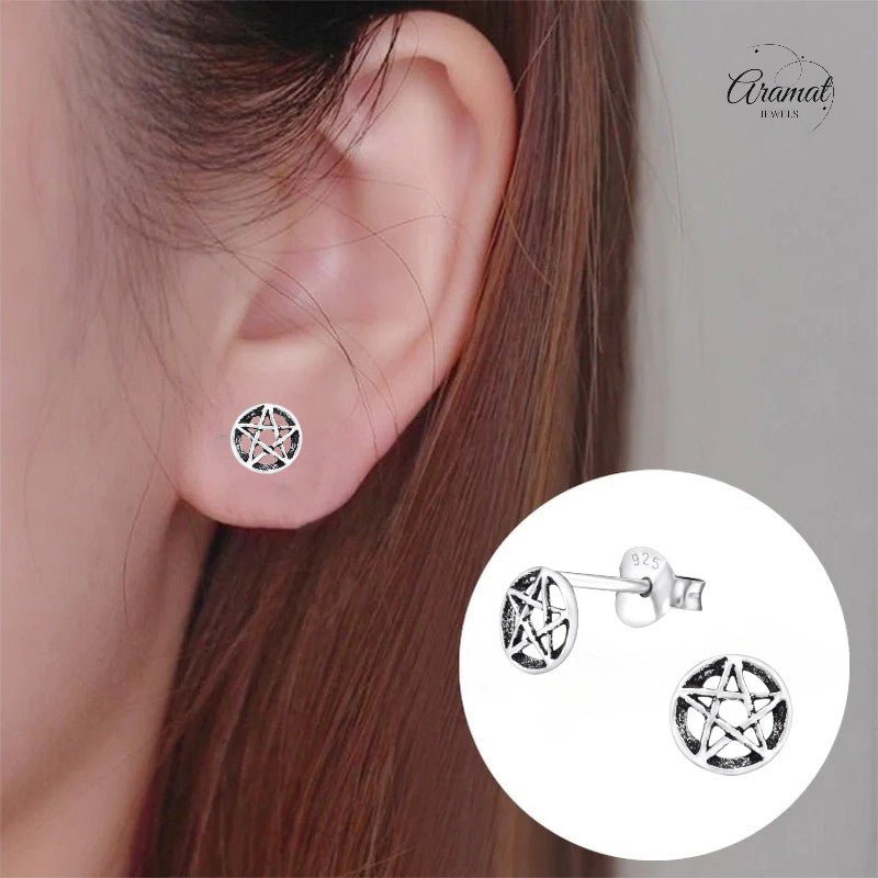 Zilveren gotische ster oorstekers – 6 mm - oor4769 - 30738 - Oorbellen kopen# - 6mm - 925 Zilver - alles