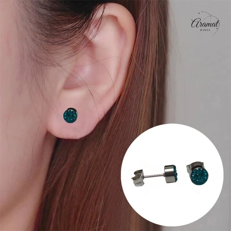 Zilverkleurige oorstekers met blauwgroen kristal – 6 mm - oor3080 - Oorbellen kopen# - 6mm - alles - Blauwgroen