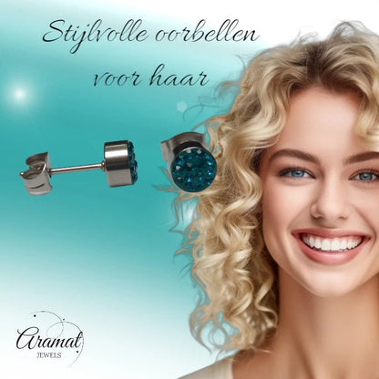 Zilverkleurige oorstekers met blauwgroen kristal – 6 mm - oor3080 - Oorbellen kopen# - 6mm - alles - Blauwgroen