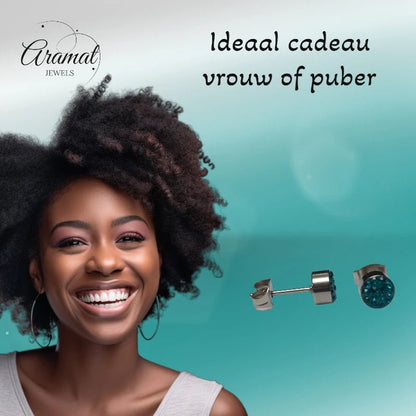 Zilverkleurige oorstekers met blauwgroen kristal – 6 mm - oor3080 - Oorbellen kopen# - 6mm - alles - Blauwgroen