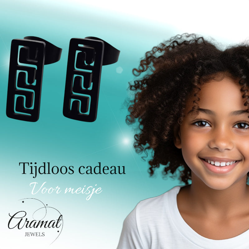 Oorbellen – Staal Bar Zwart Grieks Motief (11x5mm)